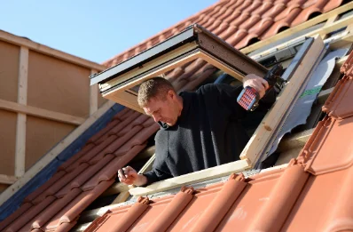 Pose de fenêtres de toit Velux à Oiry